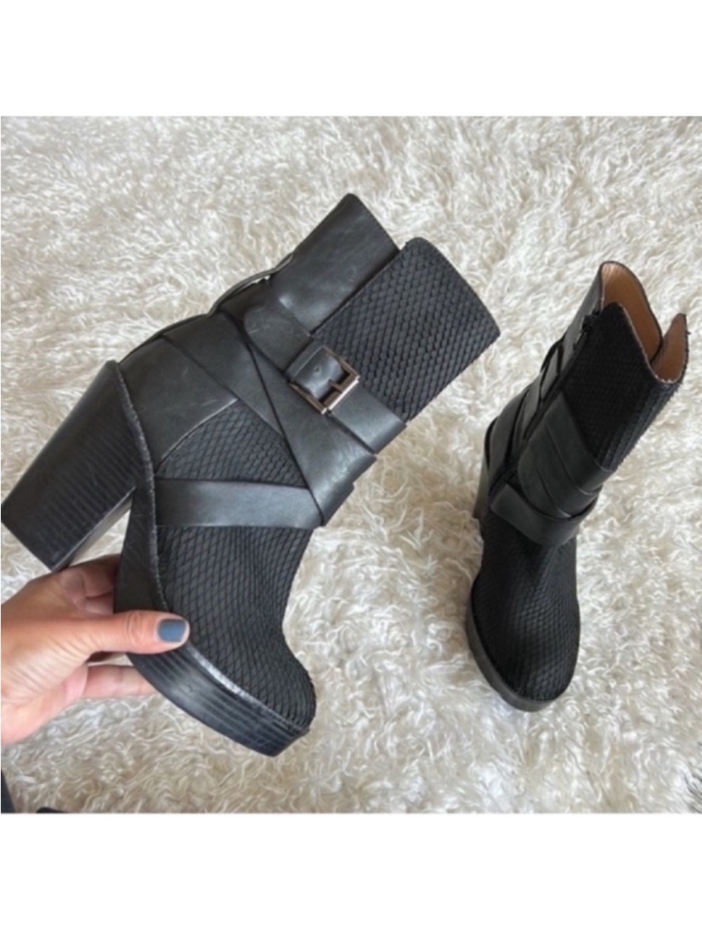 H&M Black Leather Chunky Platform Heeled Boots/Booties Sz 6 Snakeskin Texture